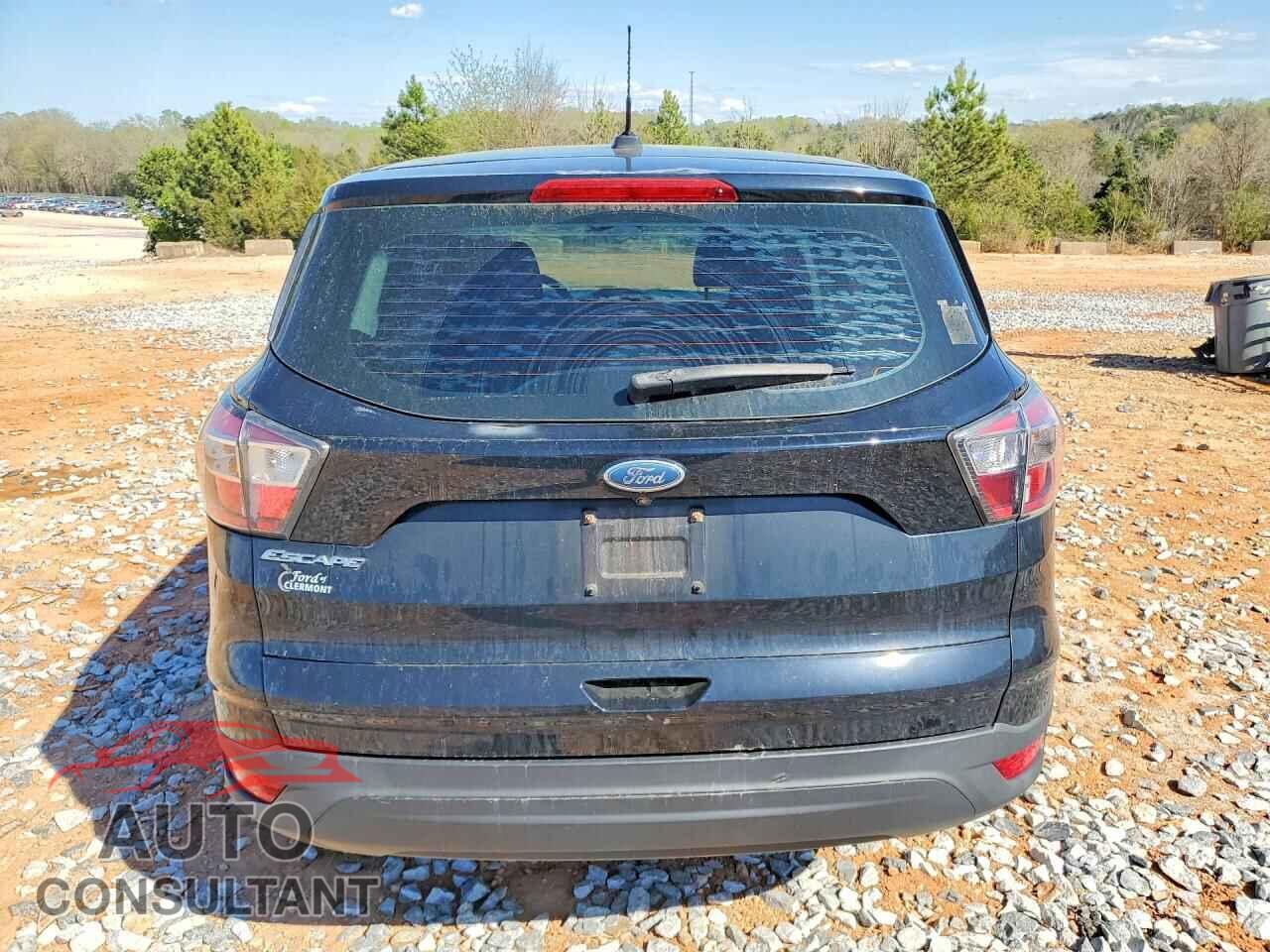 FORD ESCAPE 2017 - 1FMCU0F76HUA46356