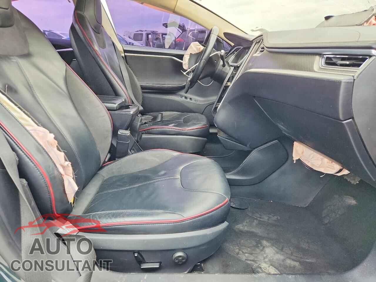 TESLA MODEL S 2013 - 5YJSA1DP9DFP07639