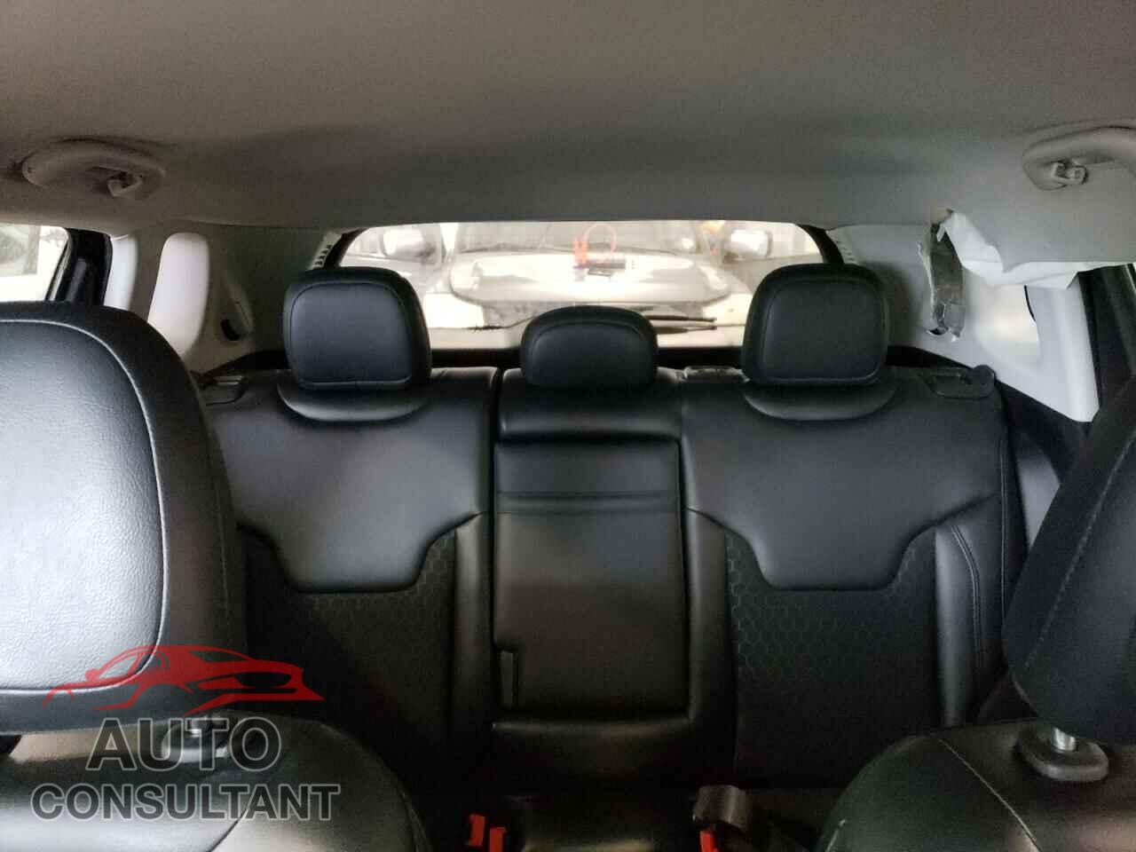JEEP COMPASS 2020 - 3C4NJDBB0LT100664