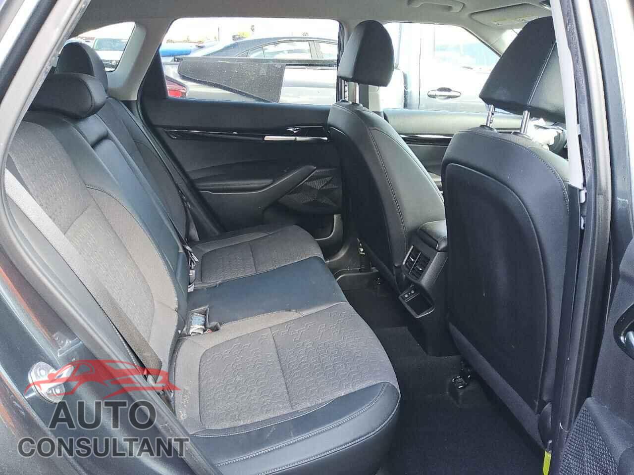 KIA SELTOS 2024 - KNDEU2AA8R7499342