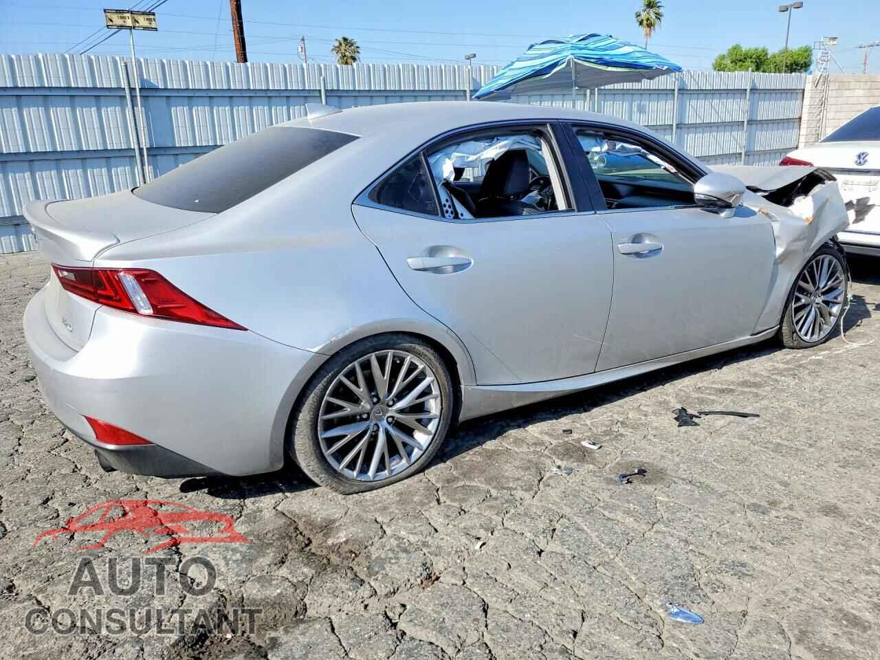 LEXUS IS 2015 - JTHBF1D27F5054432