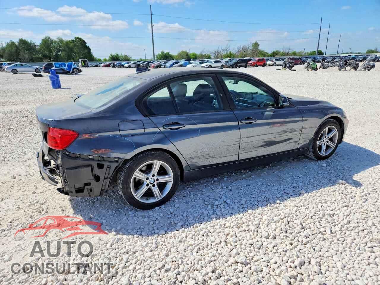 BMW 3 SERIES 2013 - WBA3A5C54DF601328