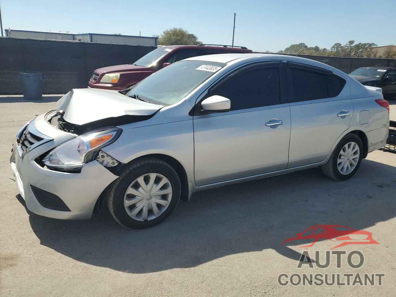 NISSAN VERSA 2019 - 3N1CN7AP8KL808043