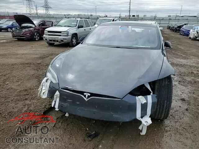 TESLA MODEL S 2018 - 5YJSA1E26JF243496