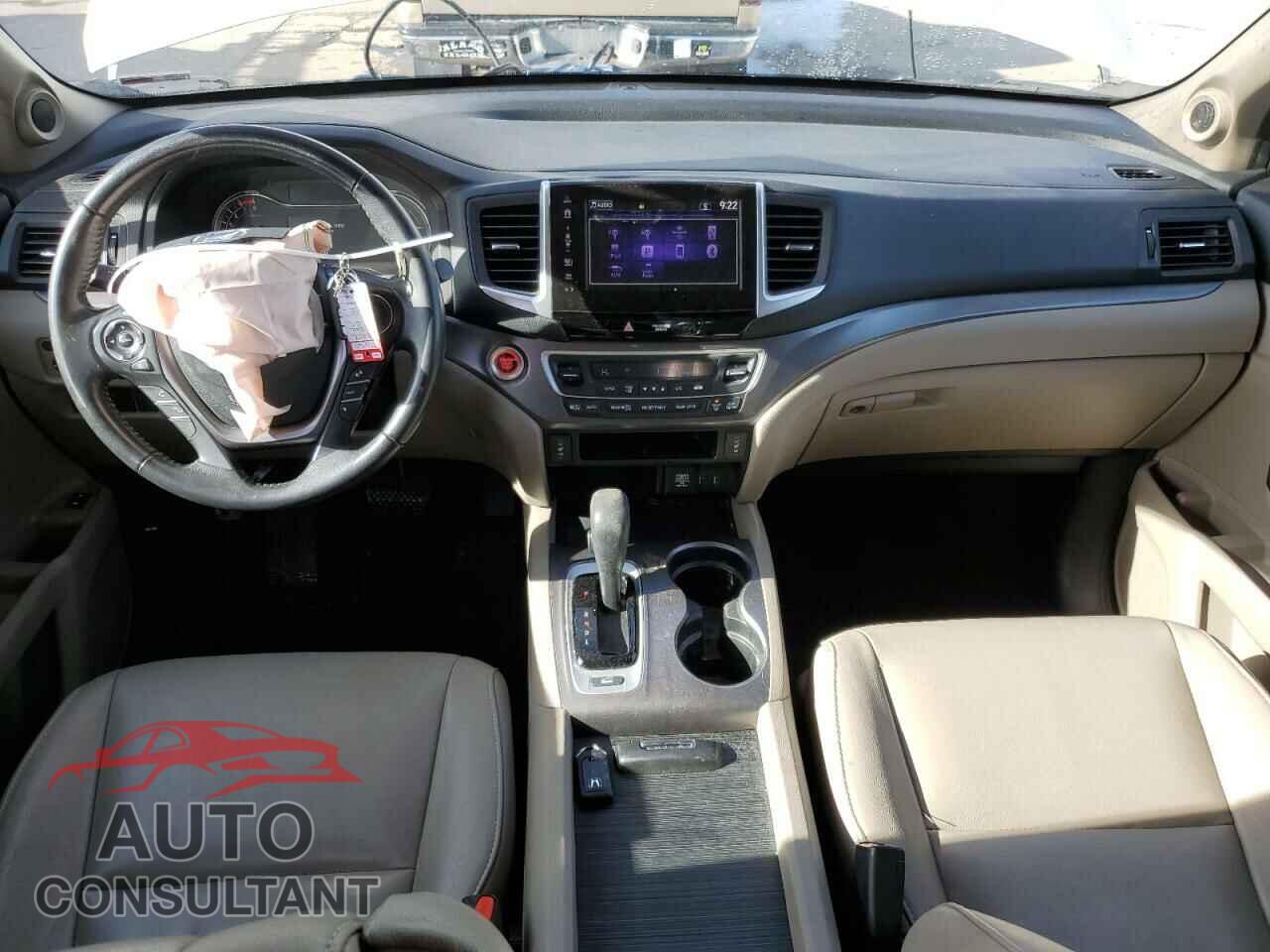 HONDA PILOT 2018 - 5FNYF6H53JB032304