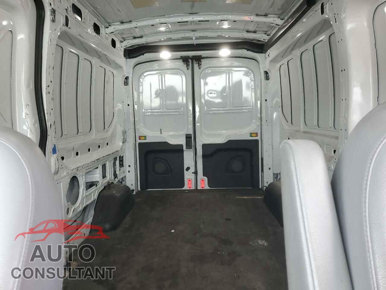 FORD TRANSIT 2019 - 1FTYR2CM7KKB04463