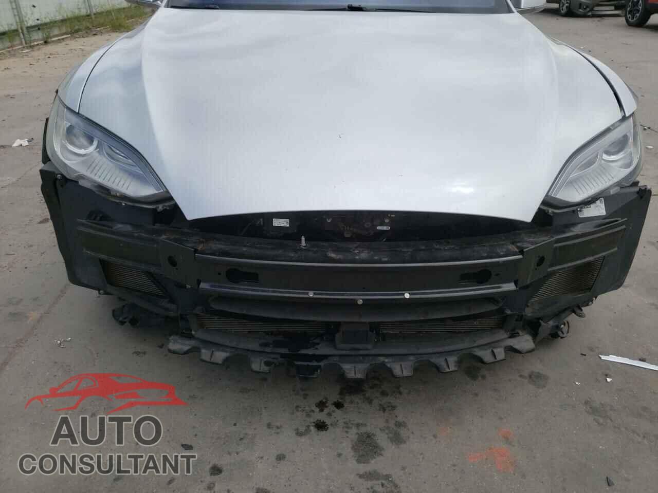 TESLA MODEL S 2016 - 5YJSA1E25GF126436