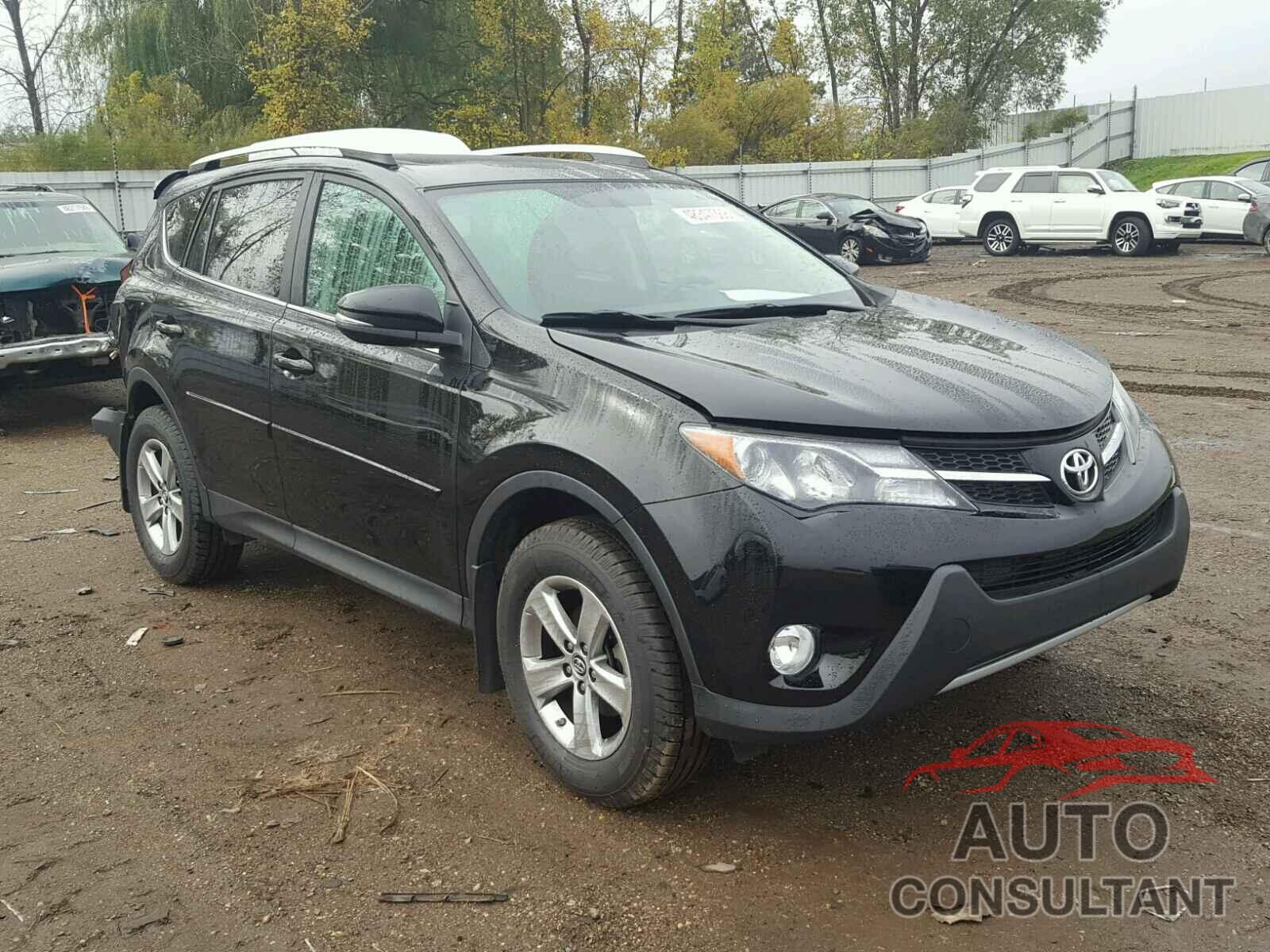 TOYOTA RAV4 XLE 2015 - 2T3RFREV8FW398741