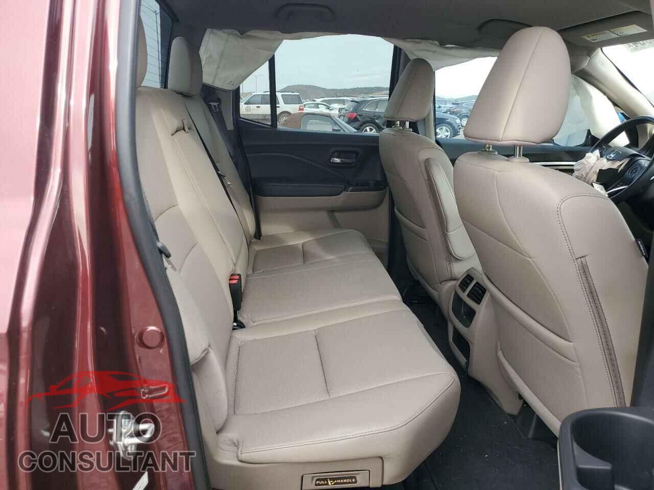 HONDA RIDGELINE 2017 - 5FPYK2F64HB011012