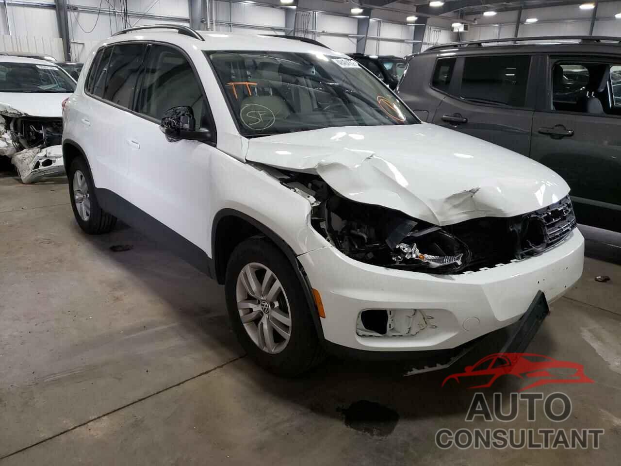 VOLKSWAGEN TIGUAN 2017 - WVGBV7AX4HW513545