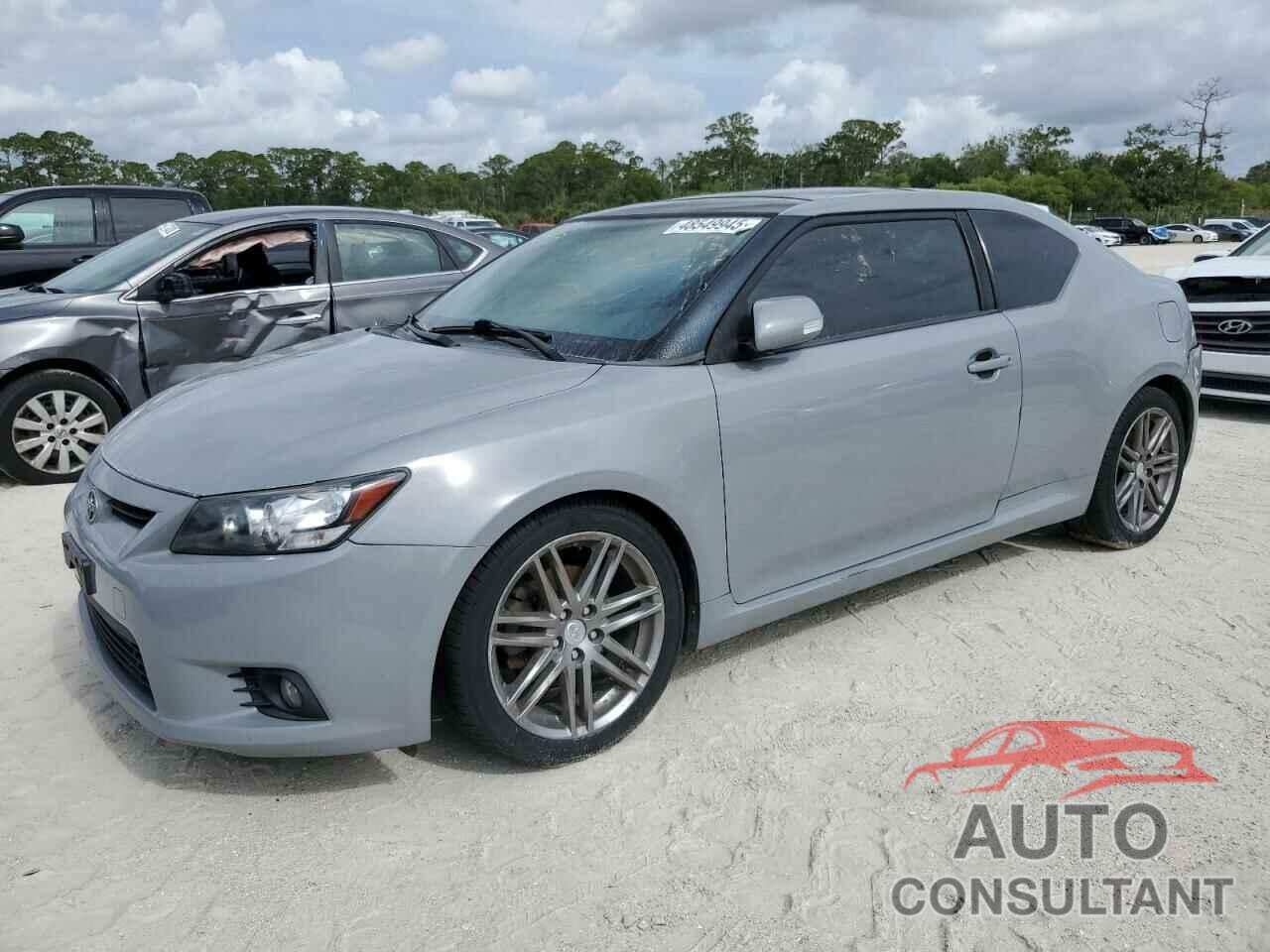 TOYOTA SCION 2012 - JTKJF5C75C3032365