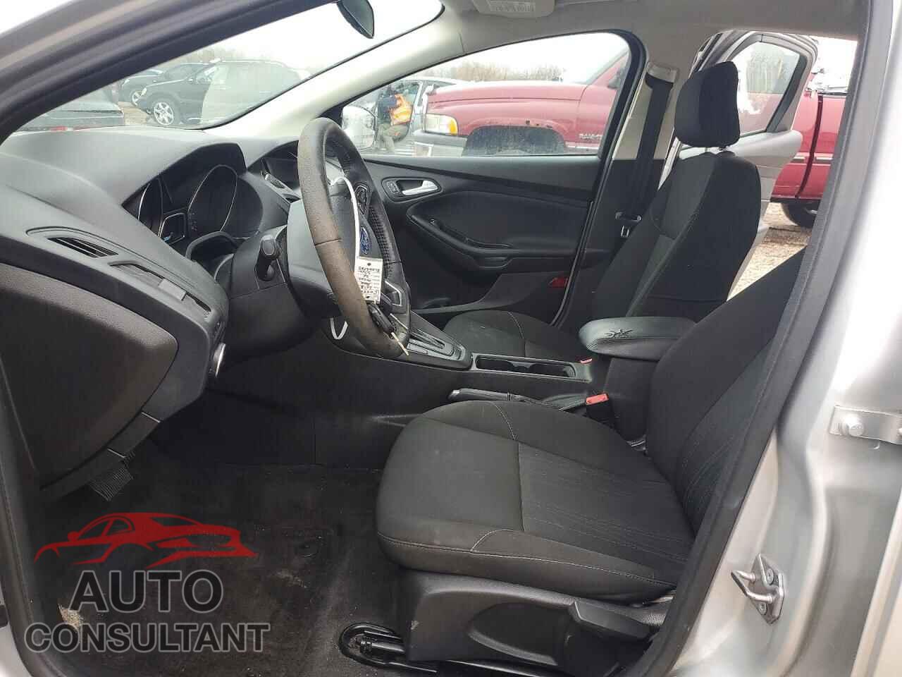 FORD FOCUS 2018 - 1FADP3F26JL266765