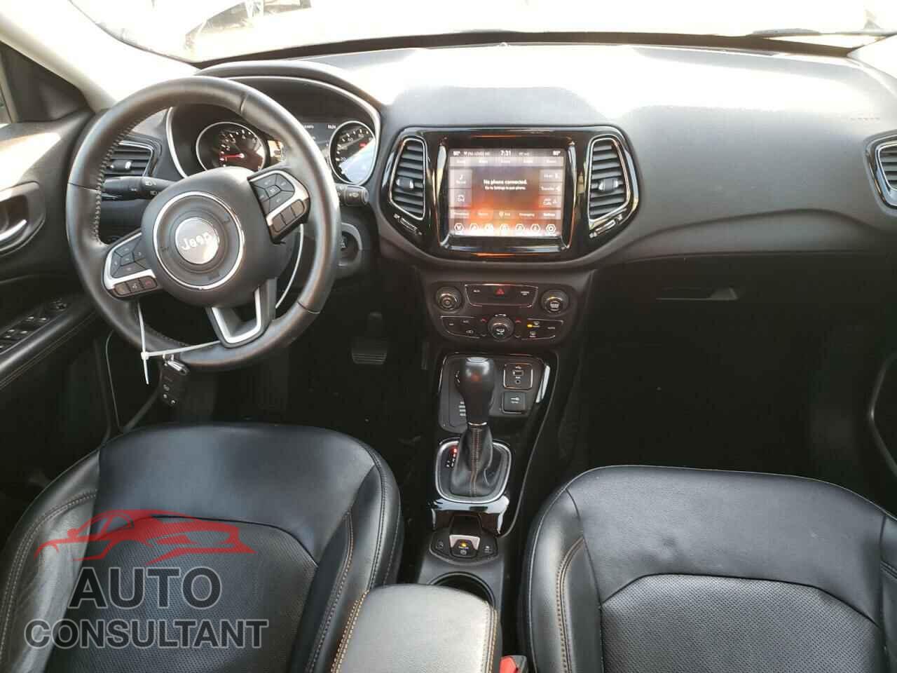 JEEP COMPASS 2018 - 3C4NJDCB1JT349101