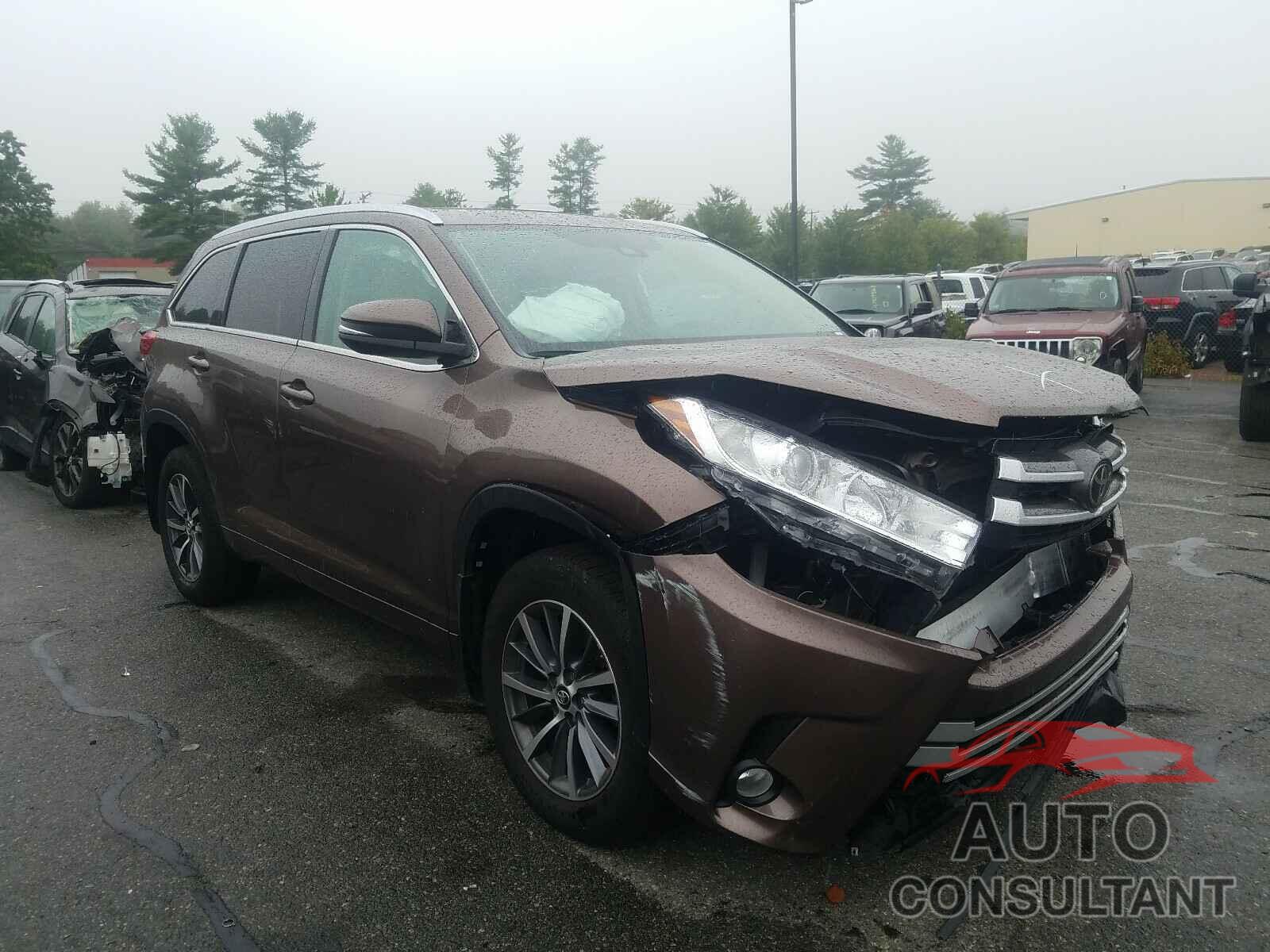 TOYOTA HIGHLANDER 2018 - 5TDJZRFH9JS804310