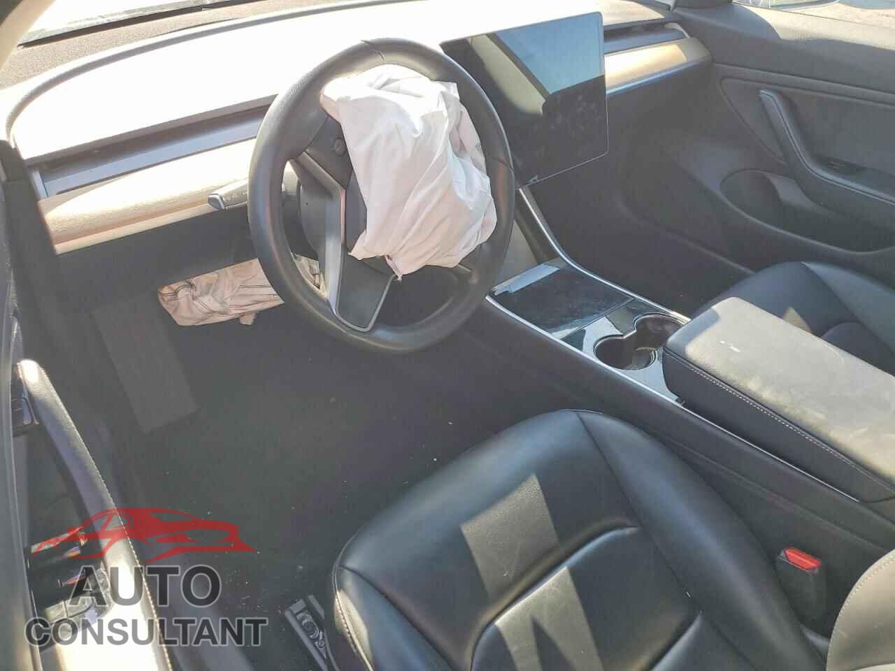 TESLA MODEL 3 2019 - 5YJ3E1EA0KF437880