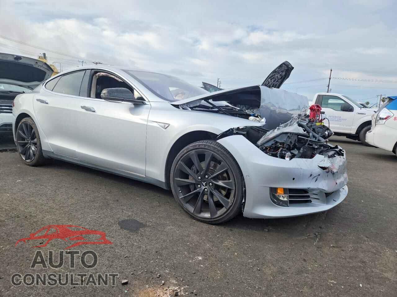 TESLA MODEL S 2015 - 5YJSA1E12FF120003