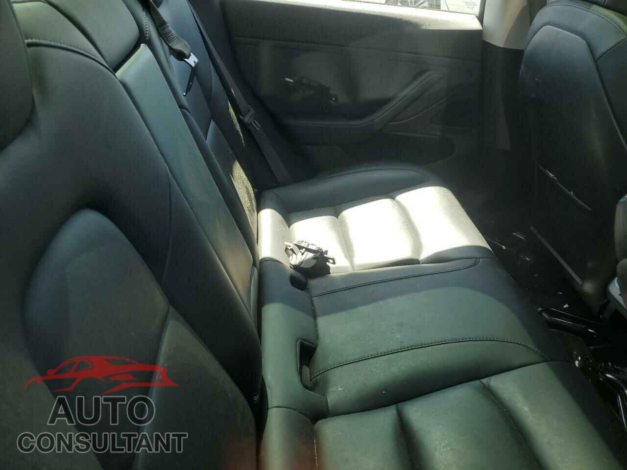 TESLA MODEL 3 2018 - 5YJ3E1EA8JF044983