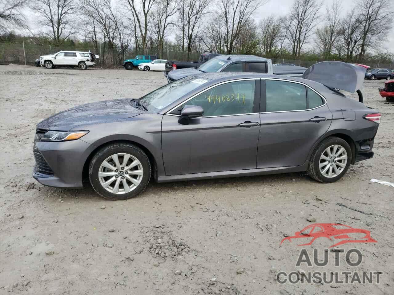 TOYOTA CAMRY 2018 - 4T1B11HK0JU564156