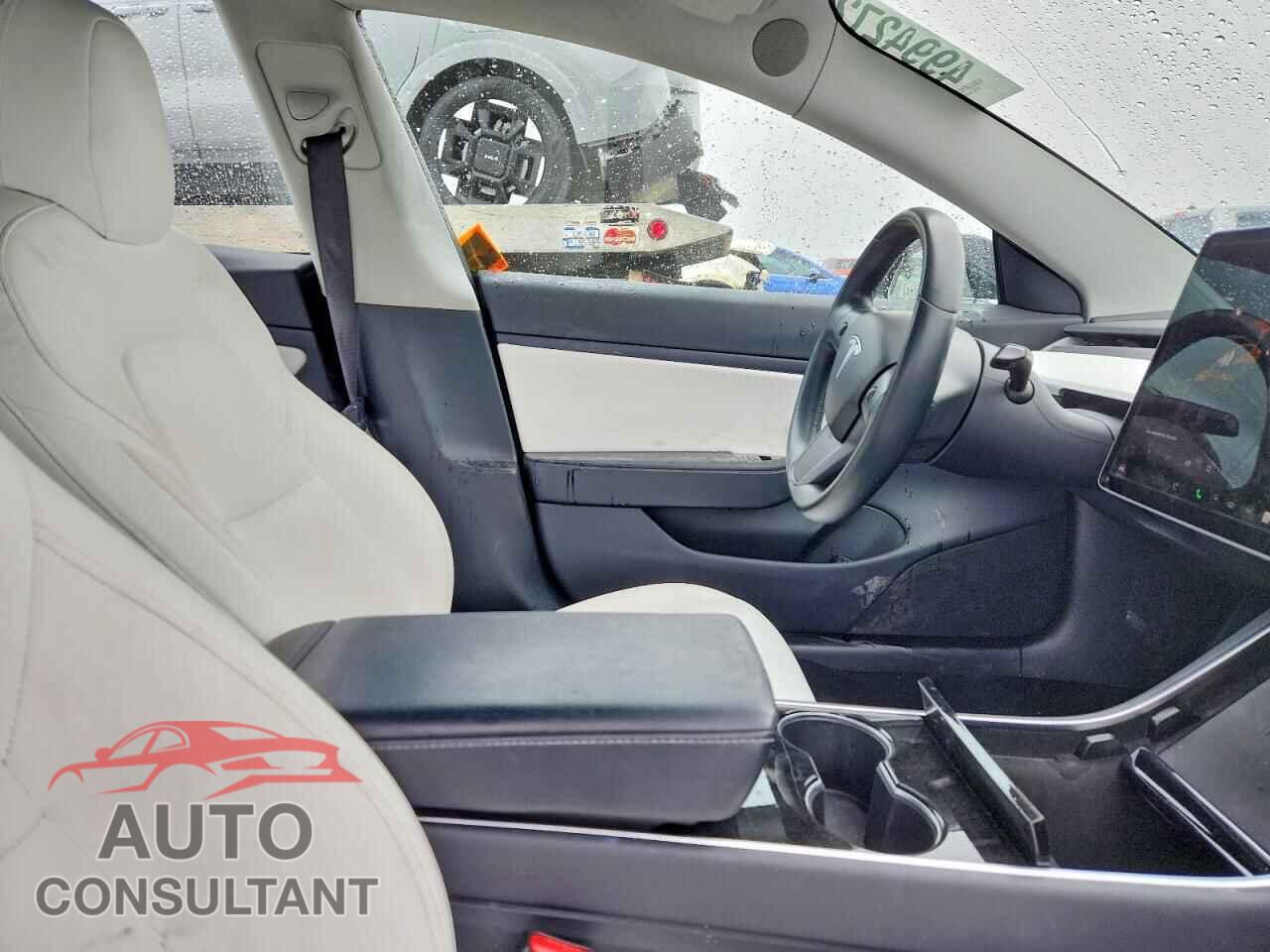 TESLA MODEL 3 2018 - 5YJ3E1EBXJF085527