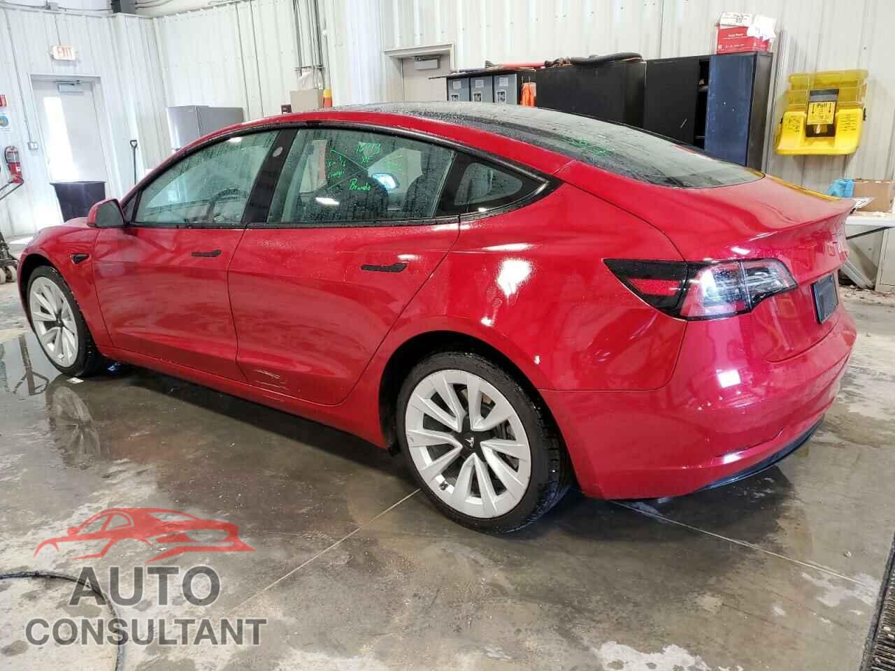 TESLA MODEL 3 2022 - 5YJ3E1EA8NF304871