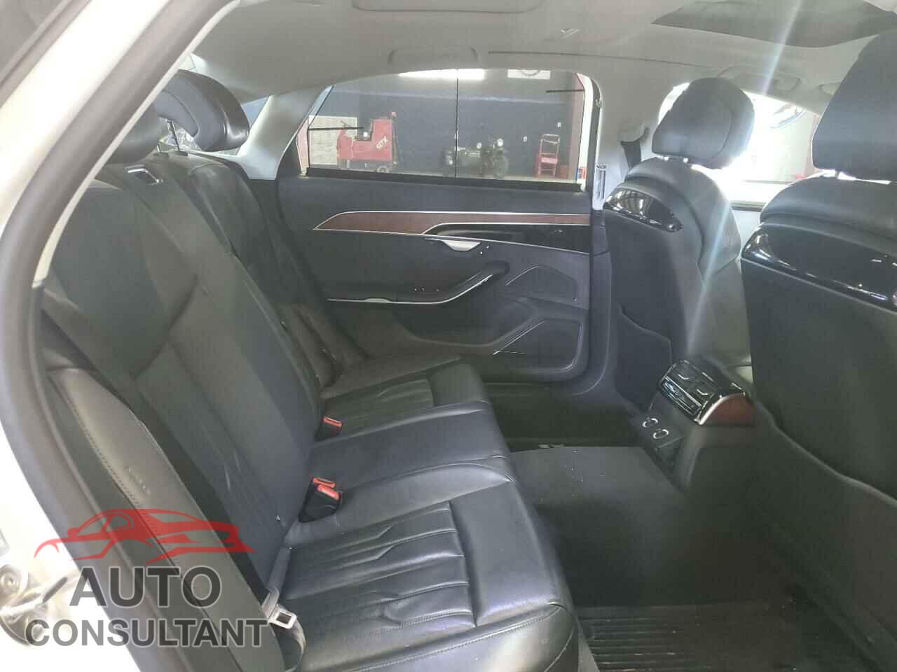 AUDI A8 2019 - WAU8DAF86KN005765