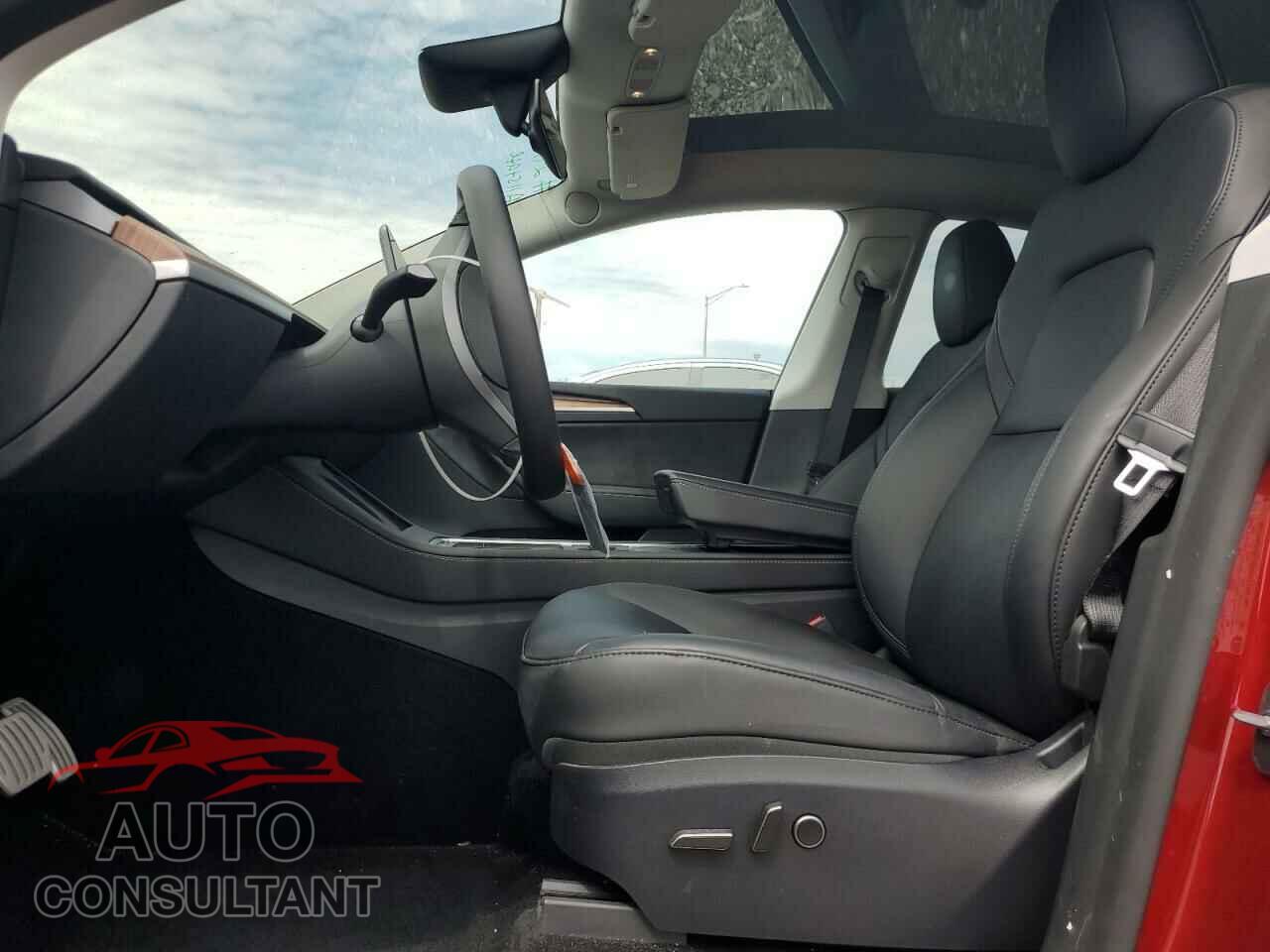 TESLA MODEL Y 2024 - 7SAYGDEFXRF152002