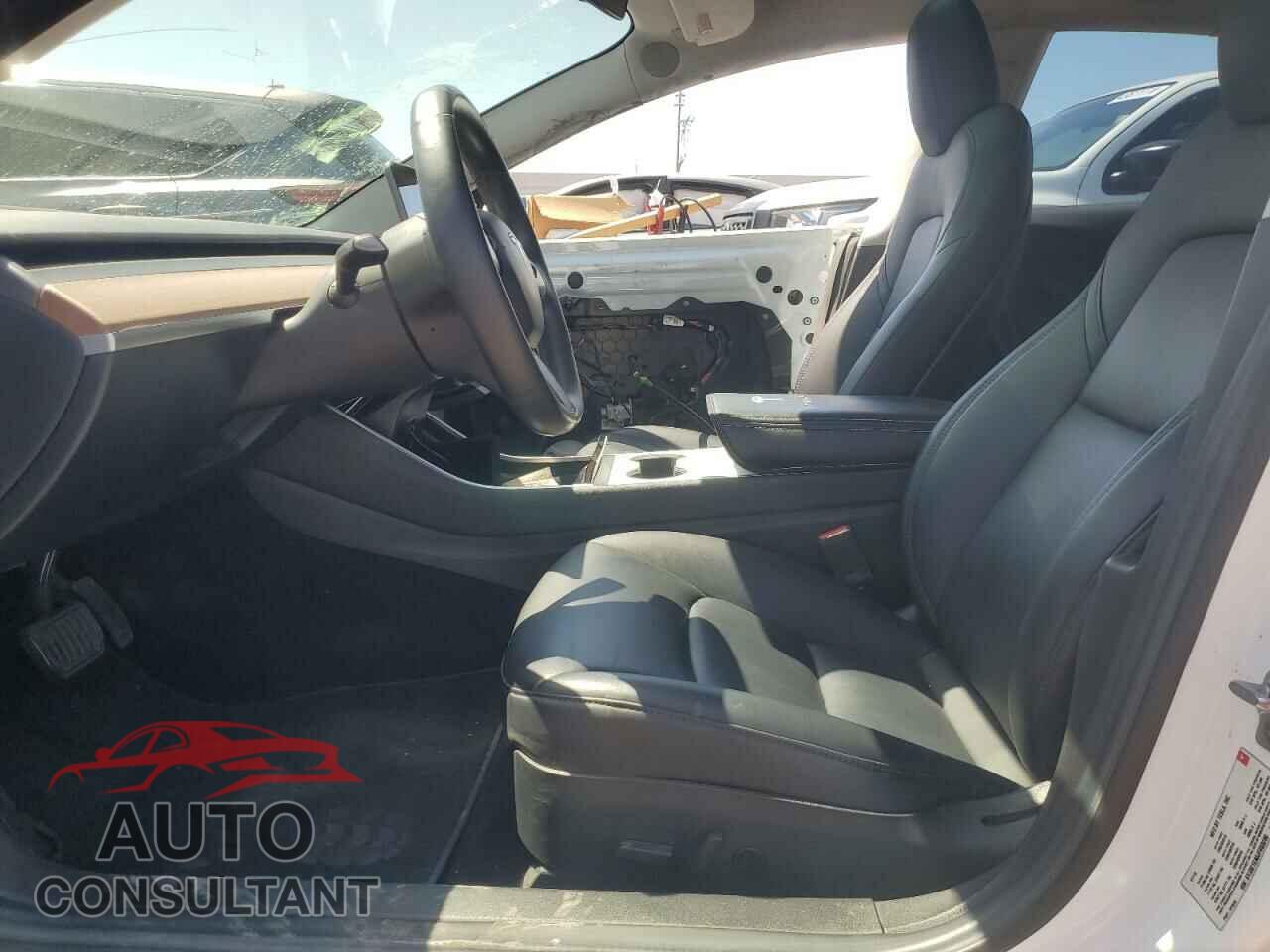 TESLA MODEL 3 2018 - 5YJ3E1EA0JF053290
