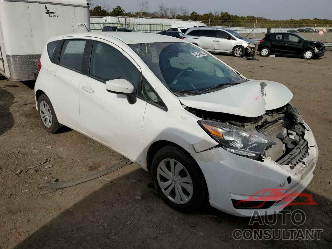 NISSAN VERSA 2018 - 3N1CE2CP2JL354032