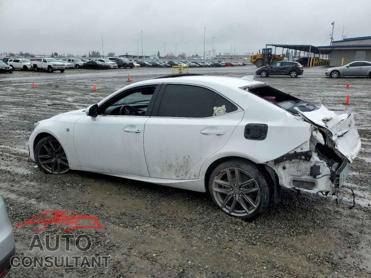LEXUS IS 2018 - JTHBA1D21J5072836