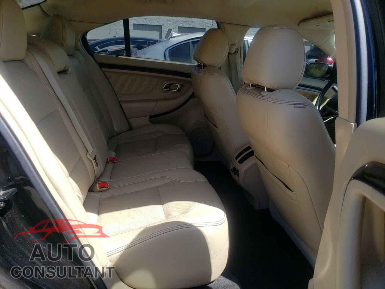 FORD TAURUS 2017 - 1FAHP2F82HG126974