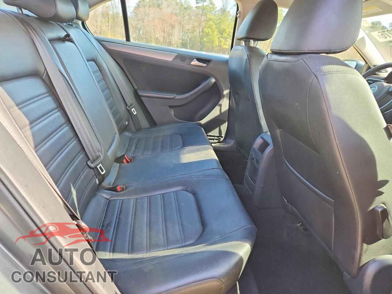 VOLKSWAGEN JETTA 2014 - 3VWL17AJ6EM332097