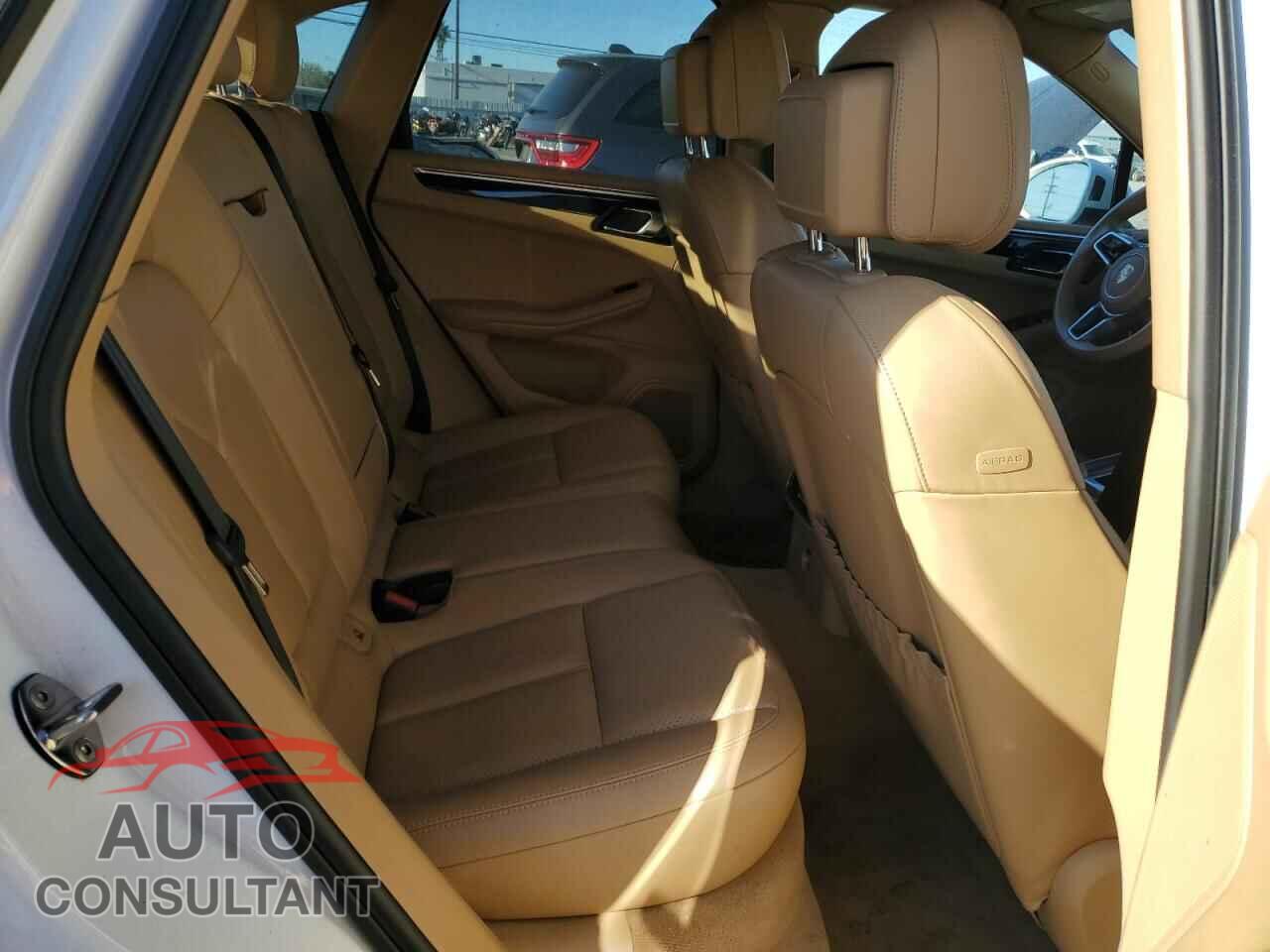 PORSCHE MACAN 2016 - WP1AB2A55GLB54151