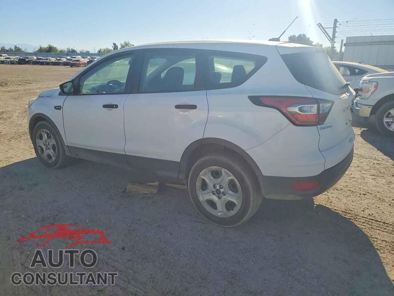 FORD ESCAPE 2017 - 1FMCU0F72HUC11478