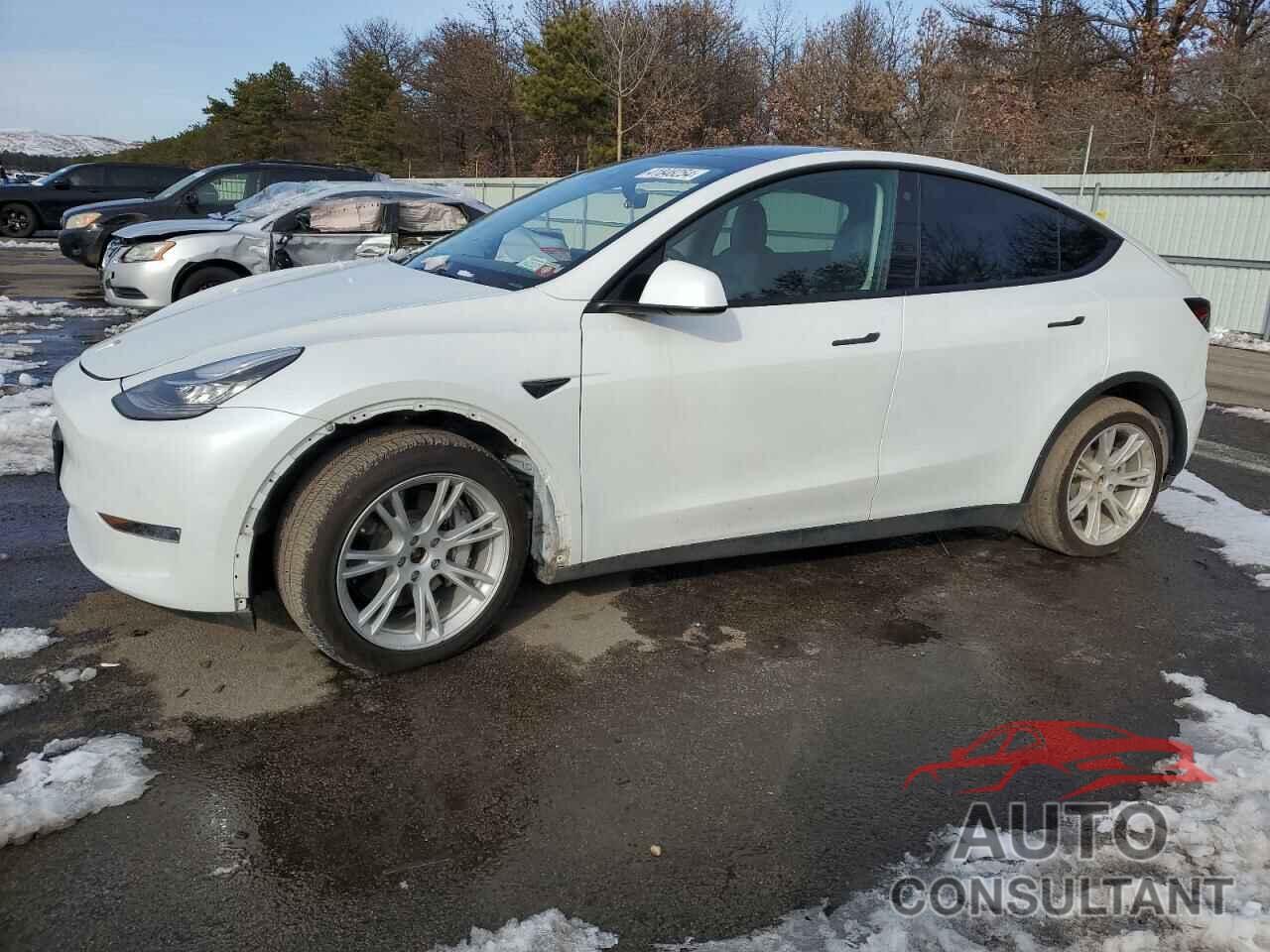 TESLA MODEL Y 2022 - 7SAYGAEE5NF338711