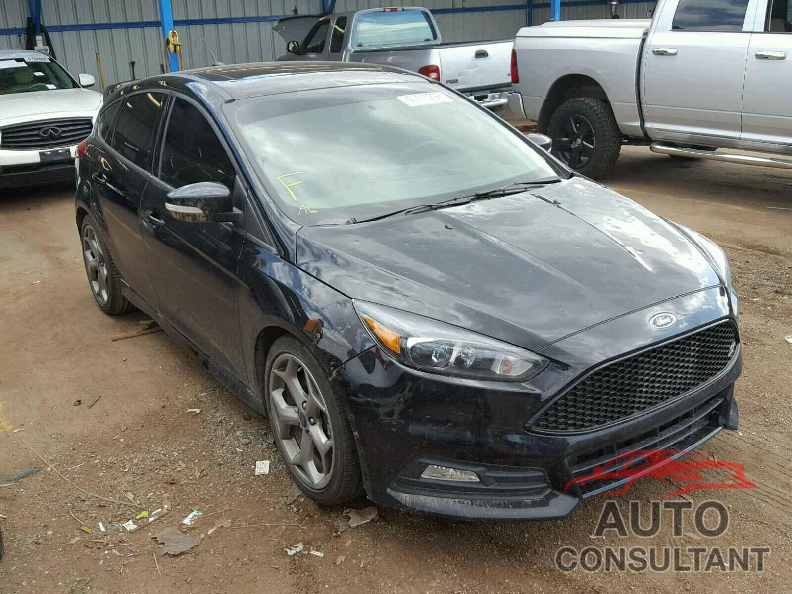 FORD FOCUS 2017 - 1FADP3L92HL295871