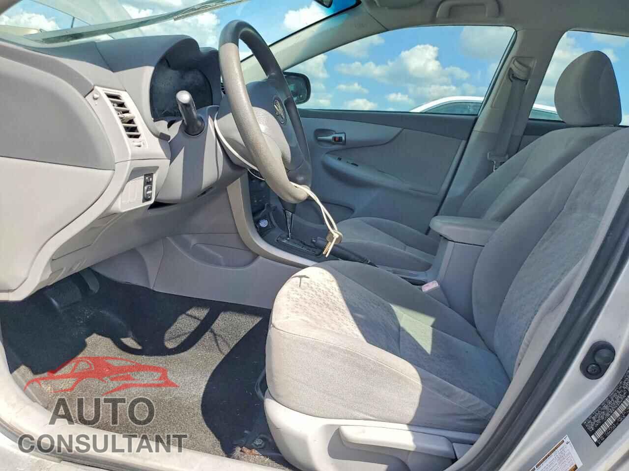 TOYOTA COROLLA 2009 - JTDBL40E79J044779