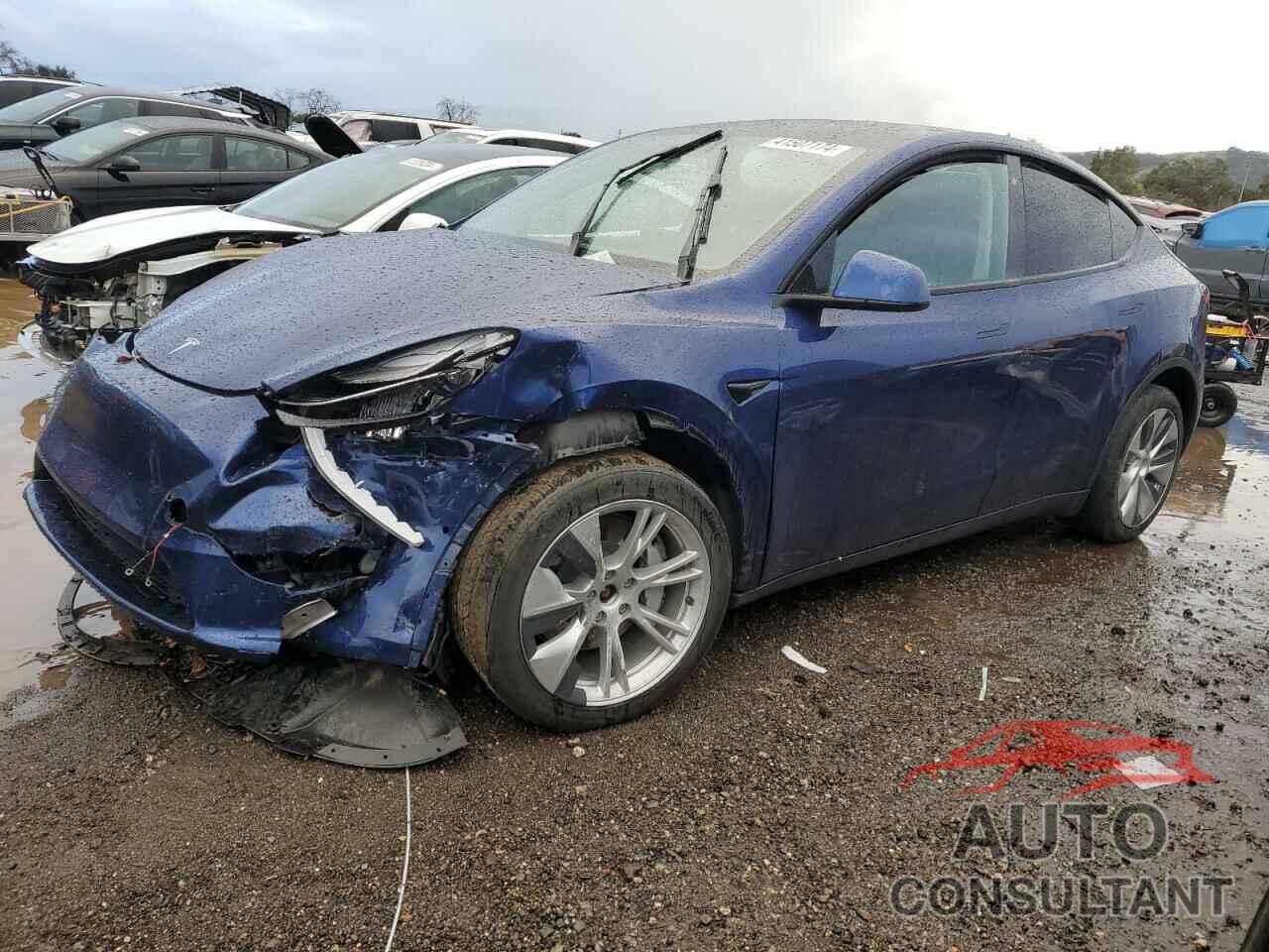 TESLA MODEL Y 2020 - 5YJYGDEE4LF026102