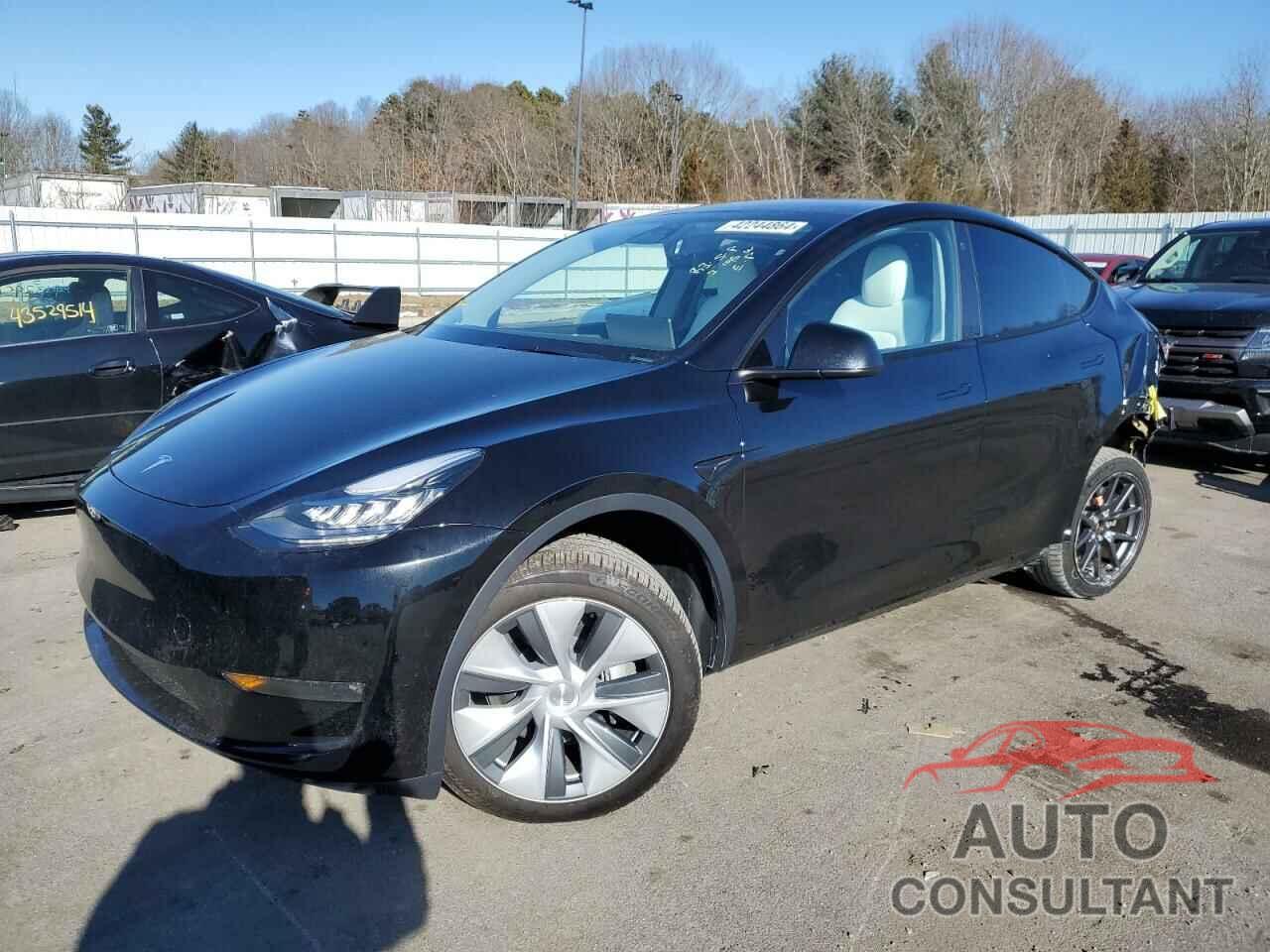 TESLA MODEL Y 2023 - 7SAYGDEE3PA121160