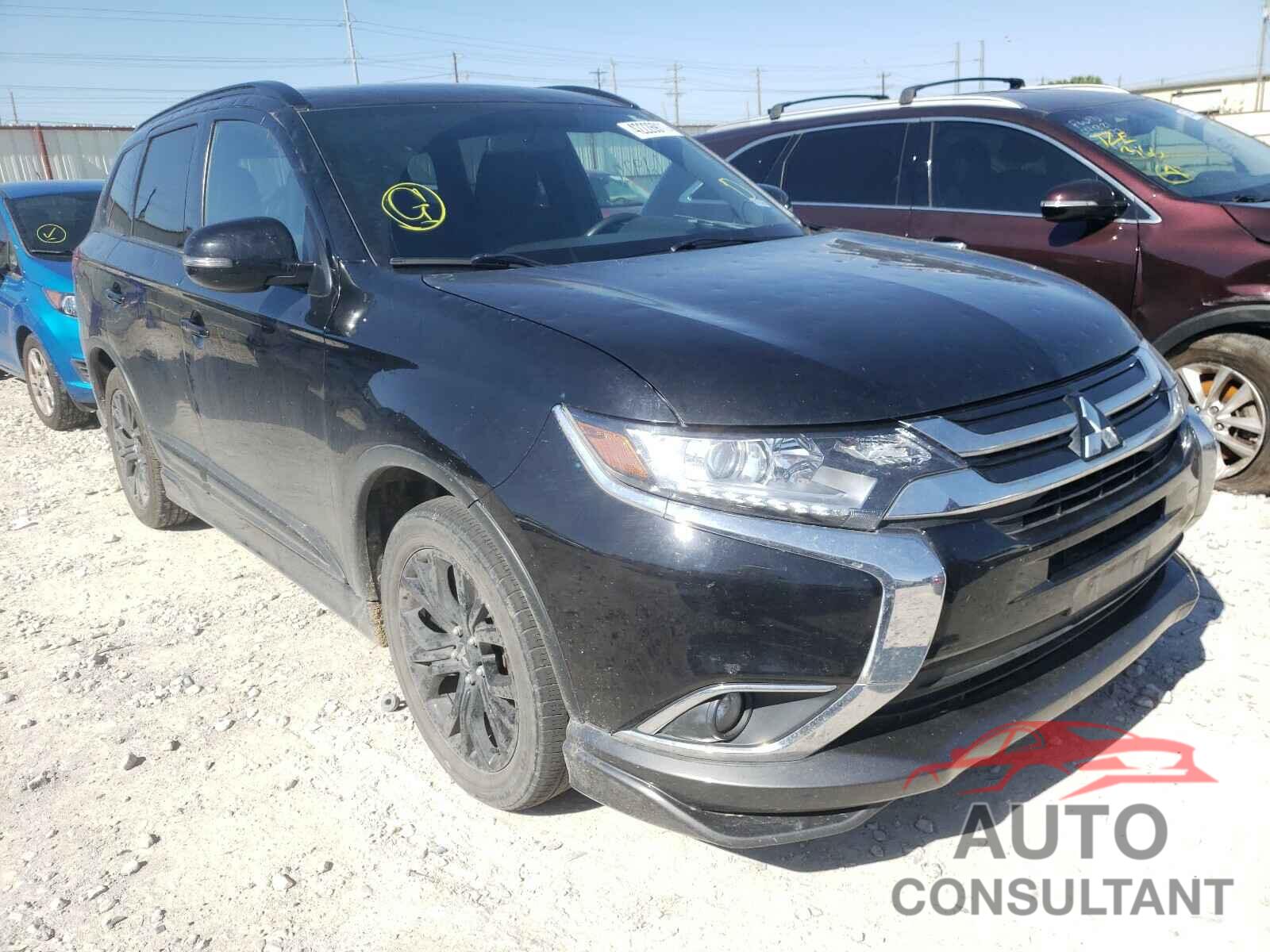 MITSUBISHI OUTLANDER 2018 - JA4AD3A3XJZ021626