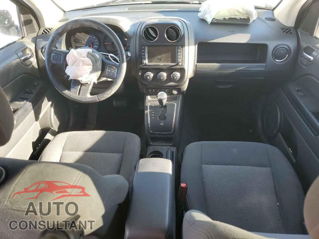 JEEP COMPASS 2011 - 1J4NF1FB8BD215327