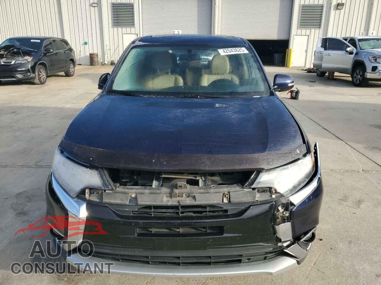 MITSUBISHI OUTLANDER 2017 - JA4AD3A36HZ004882