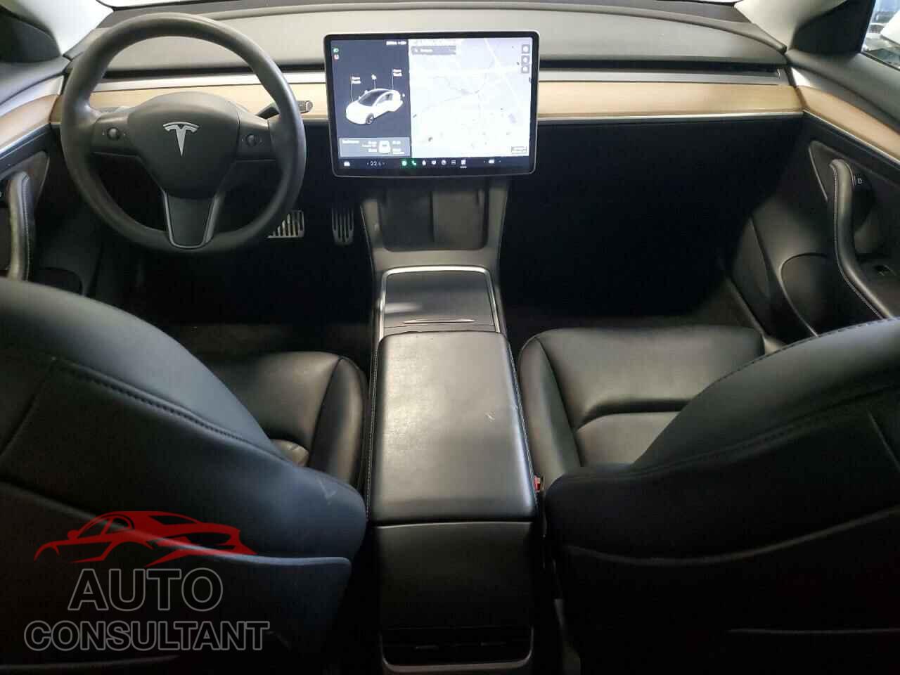 TESLA MODEL 3 2021 - 5YJ3E1EA5MF057985