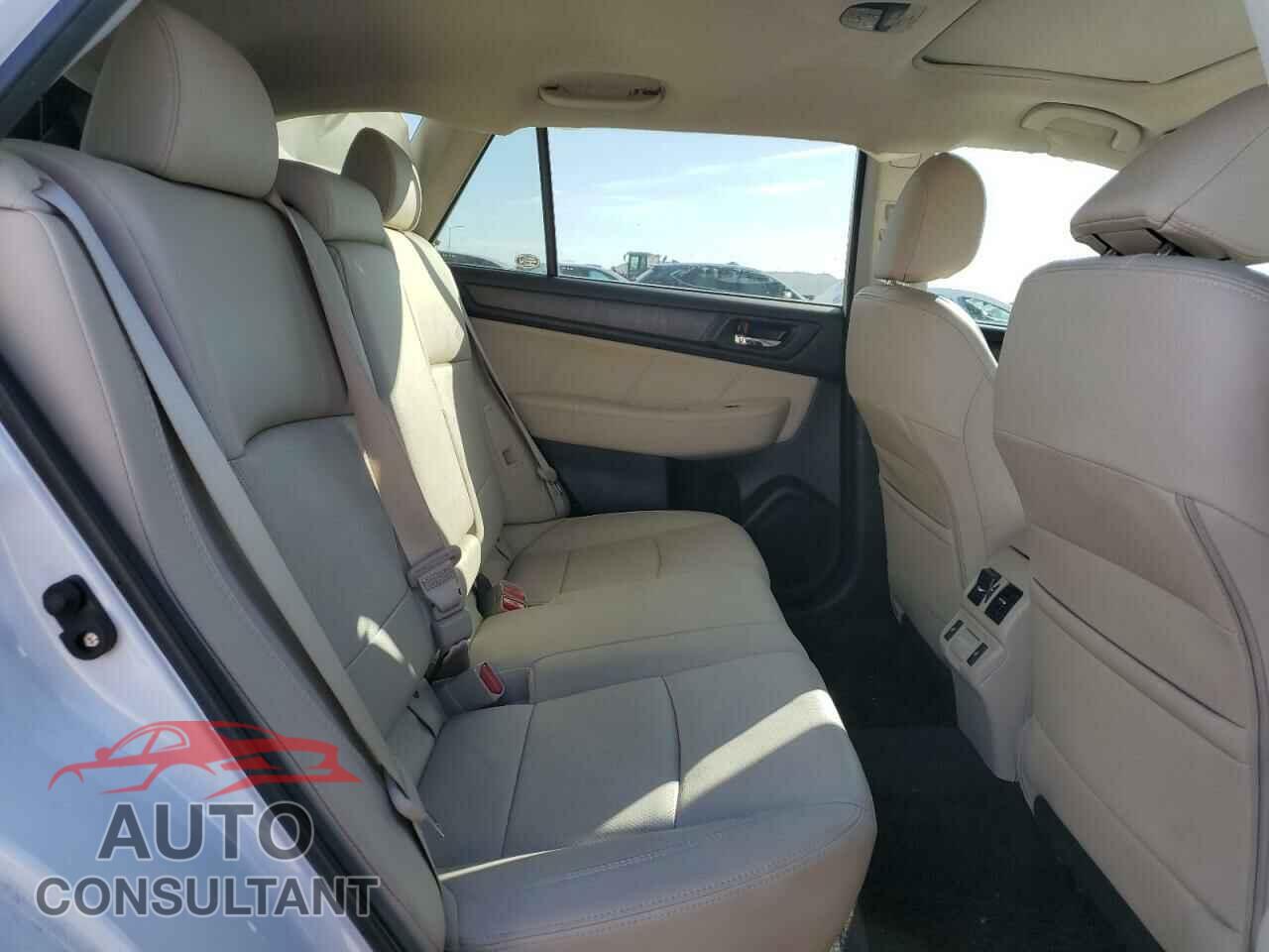 SUBARU OUTBACK 2018 - 4S4BSANC7J3289773