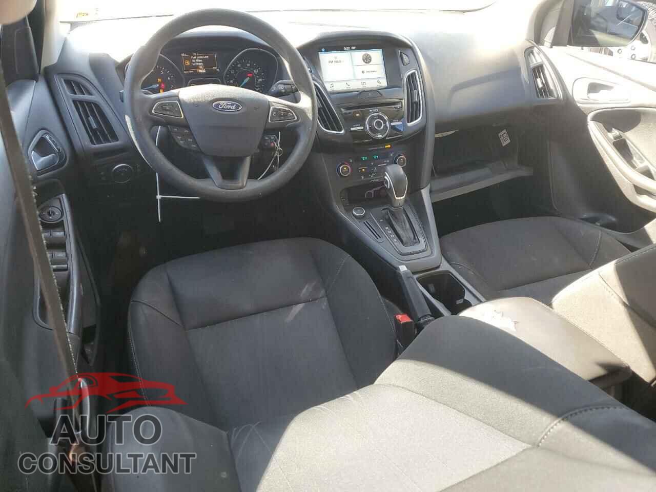 FORD FOCUS 2017 - 1FADP3H2XHL258305