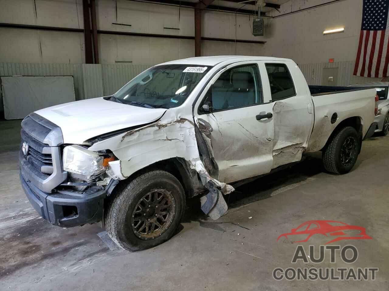 TOYOTA TUNDRA 2017 - 5TFRM5F12HX117252