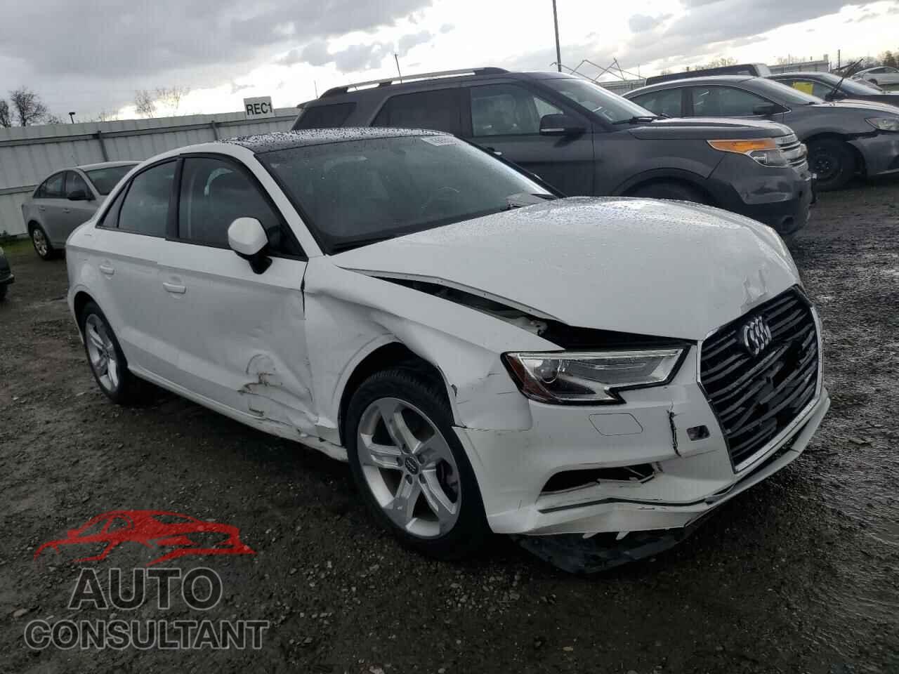 AUDI A3 2017 - WAUAUGFF0H1047612