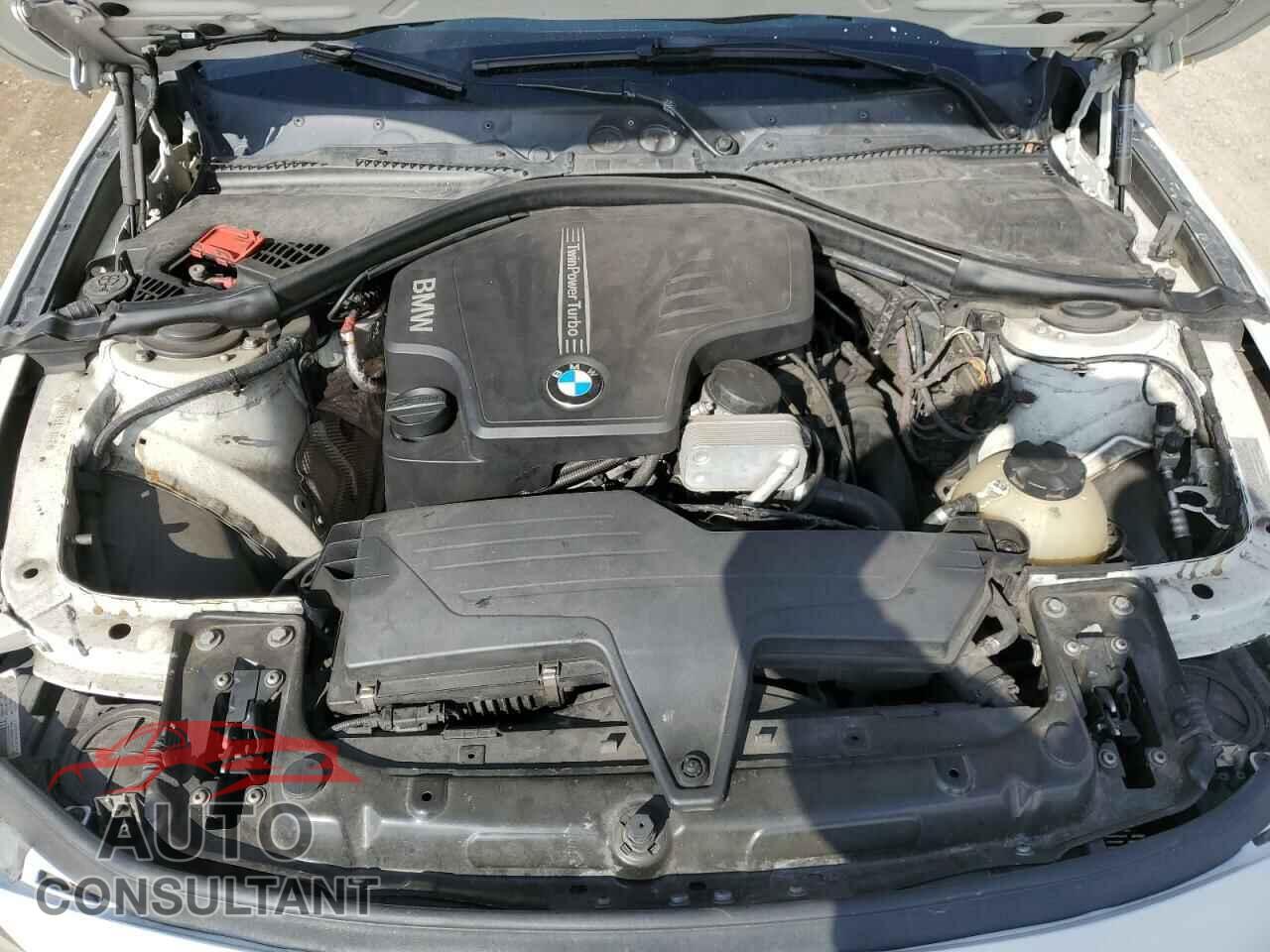BMW 3 SERIES 2012 - WBA3C1C59CF432425