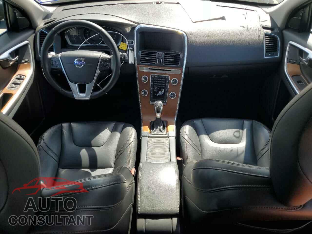 VOLVO XC60 2017 - YV440MRU2H2000738