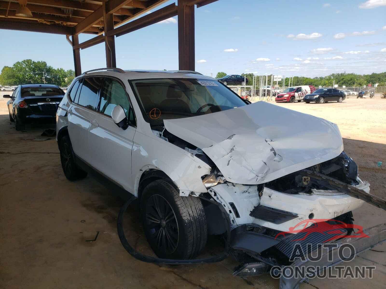 VOLKSWAGEN TIGUAN 2018 - 3VV3B7AX9JM060435