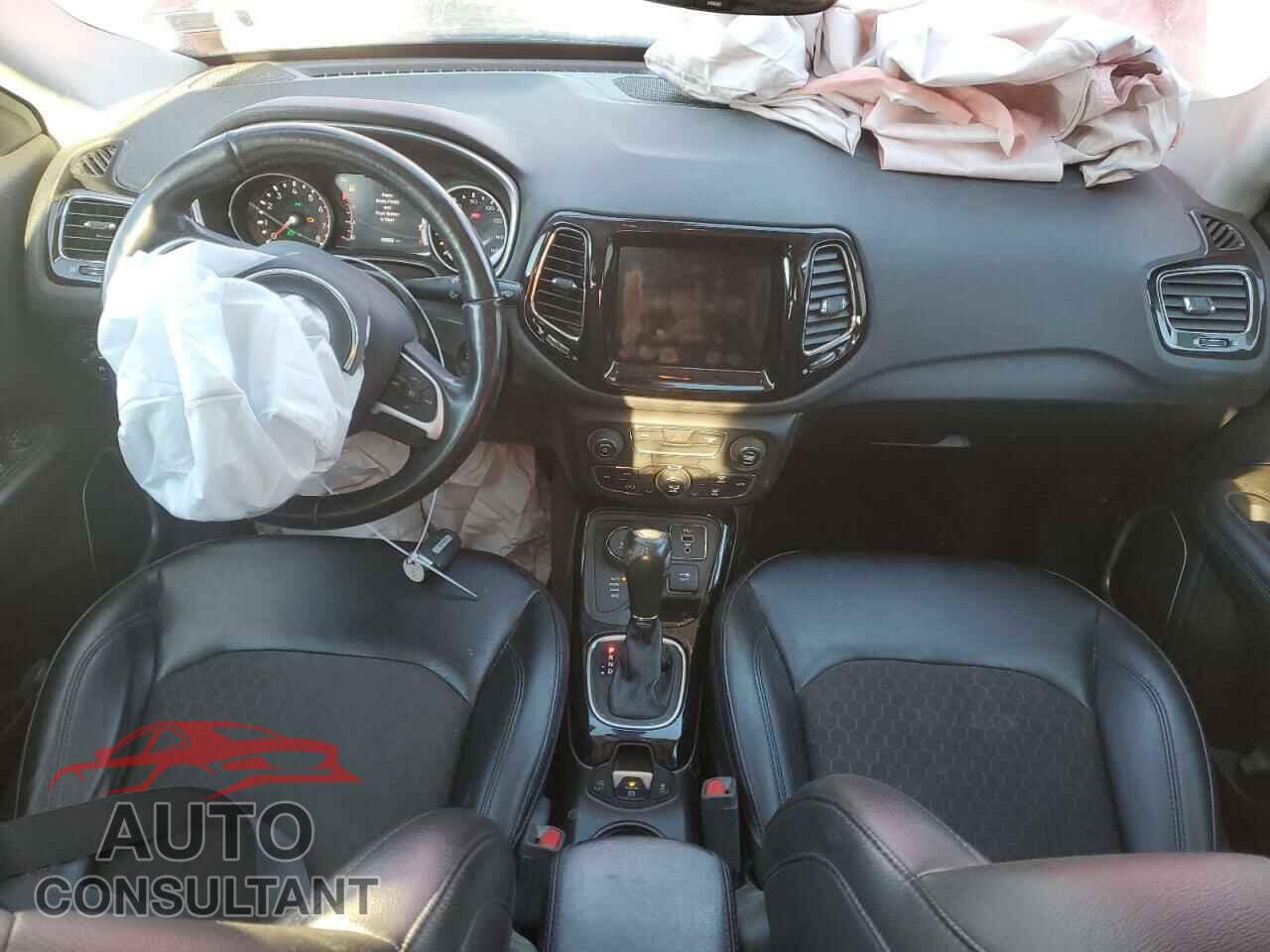 JEEP COMPASS 2020 - 3C4NJDBB3LT115515